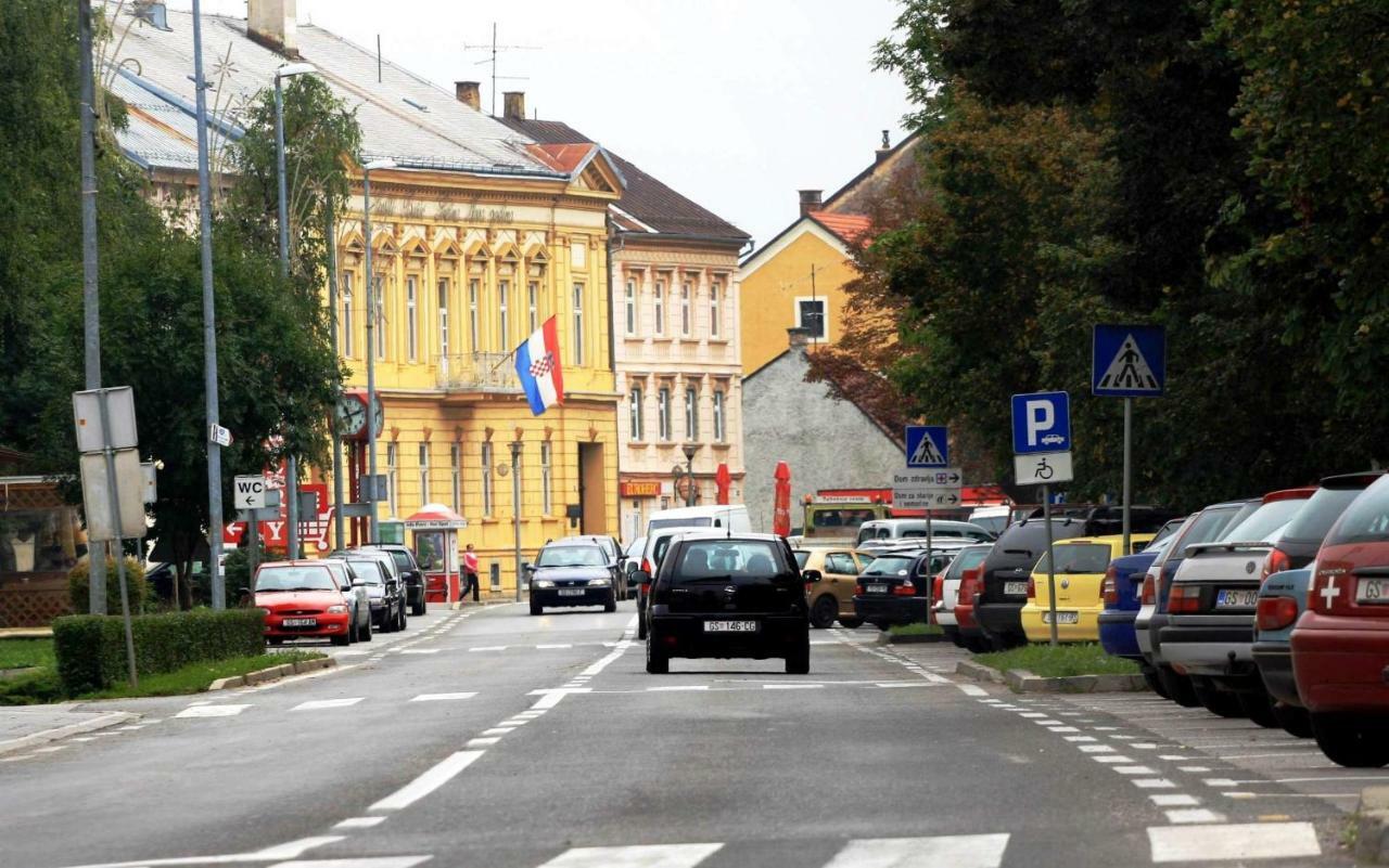 Ferienwohnung Bivium Otočac Exterior foto